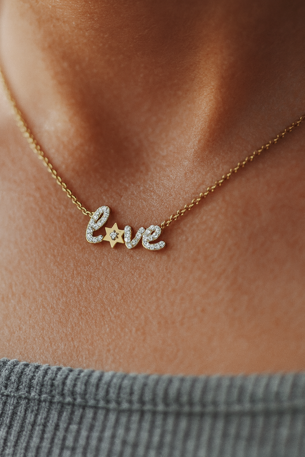 LOVE STAR Diamond Pavé Necklace