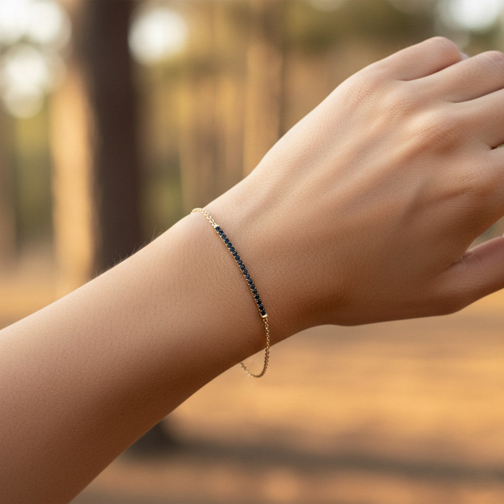 Black diamonds bar bracelet