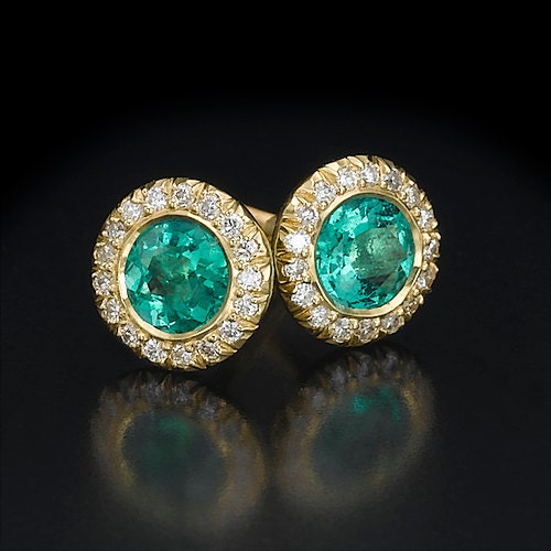 Halo diamond studs