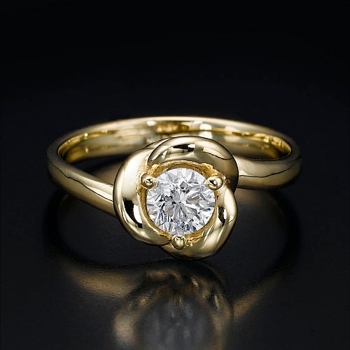 0.40CT flower diamond ring