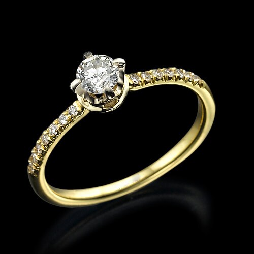 Tiara diamond engagement ring